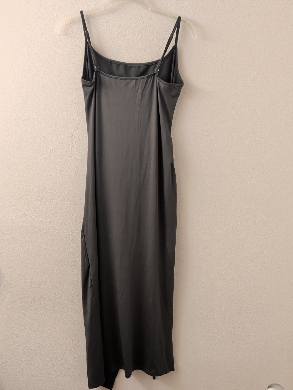 Sleek Black Maxi Slip Dress with Adjustable Spaghetti Straps